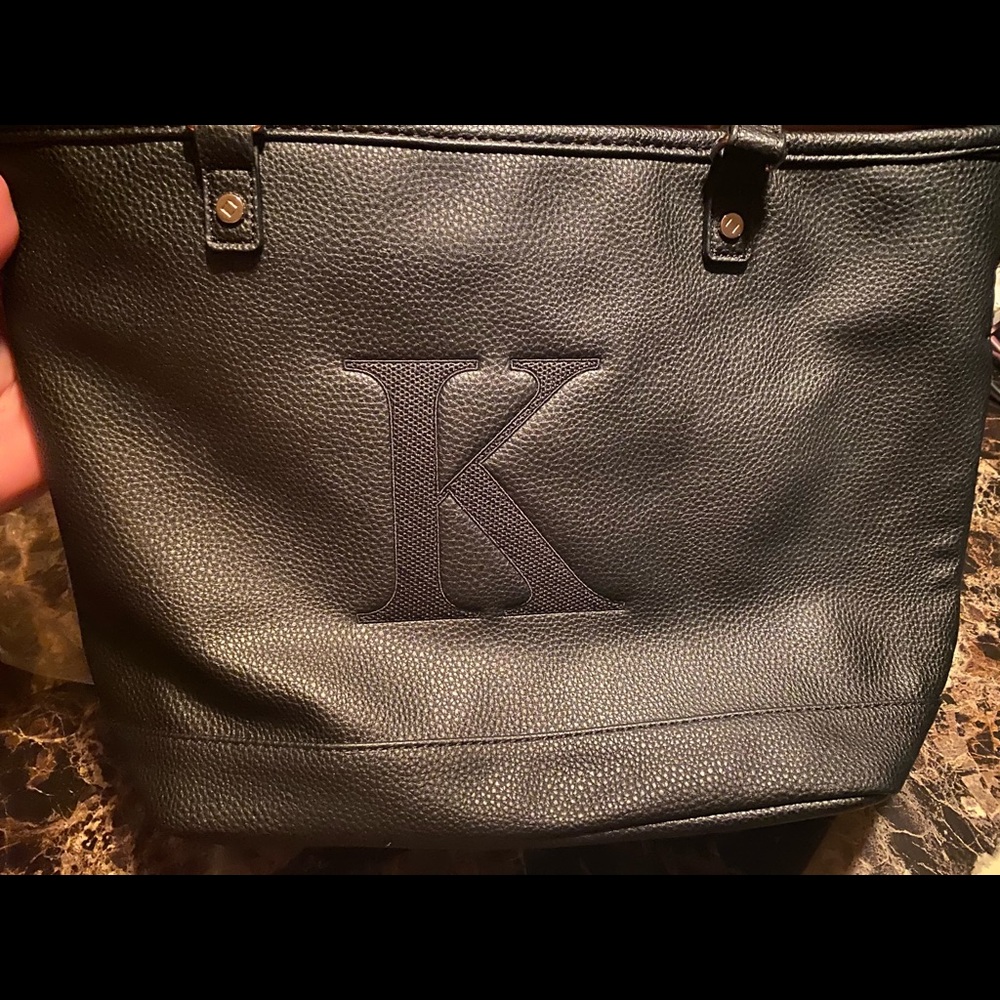 Thirty-One City Chic Bag with the initial “K.”